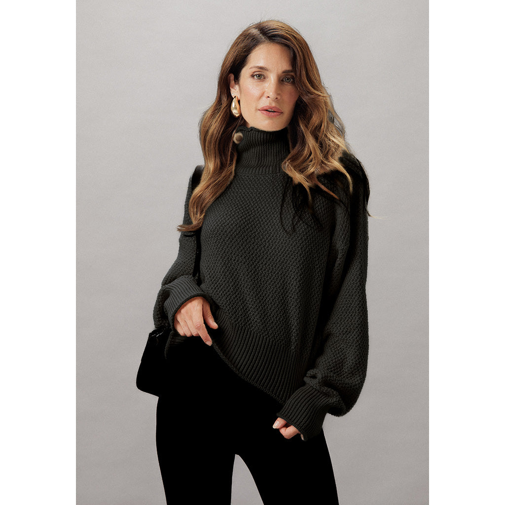 Trace Roll-Neck | Black