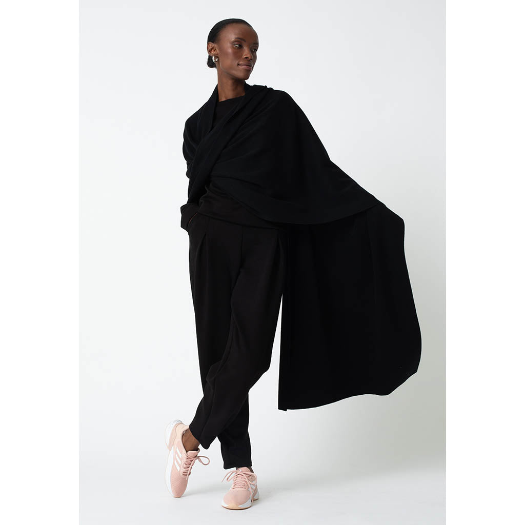 The Oversized Scarf | Black
